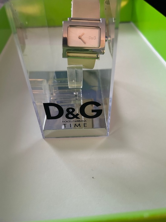 D&G Women\'s Rectangular Watch in Cream and Silver main image 7